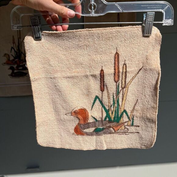 Vintage Utica Duck Print Cotton (3PC) Towel Set – Made in USA - Picture 5 of 8